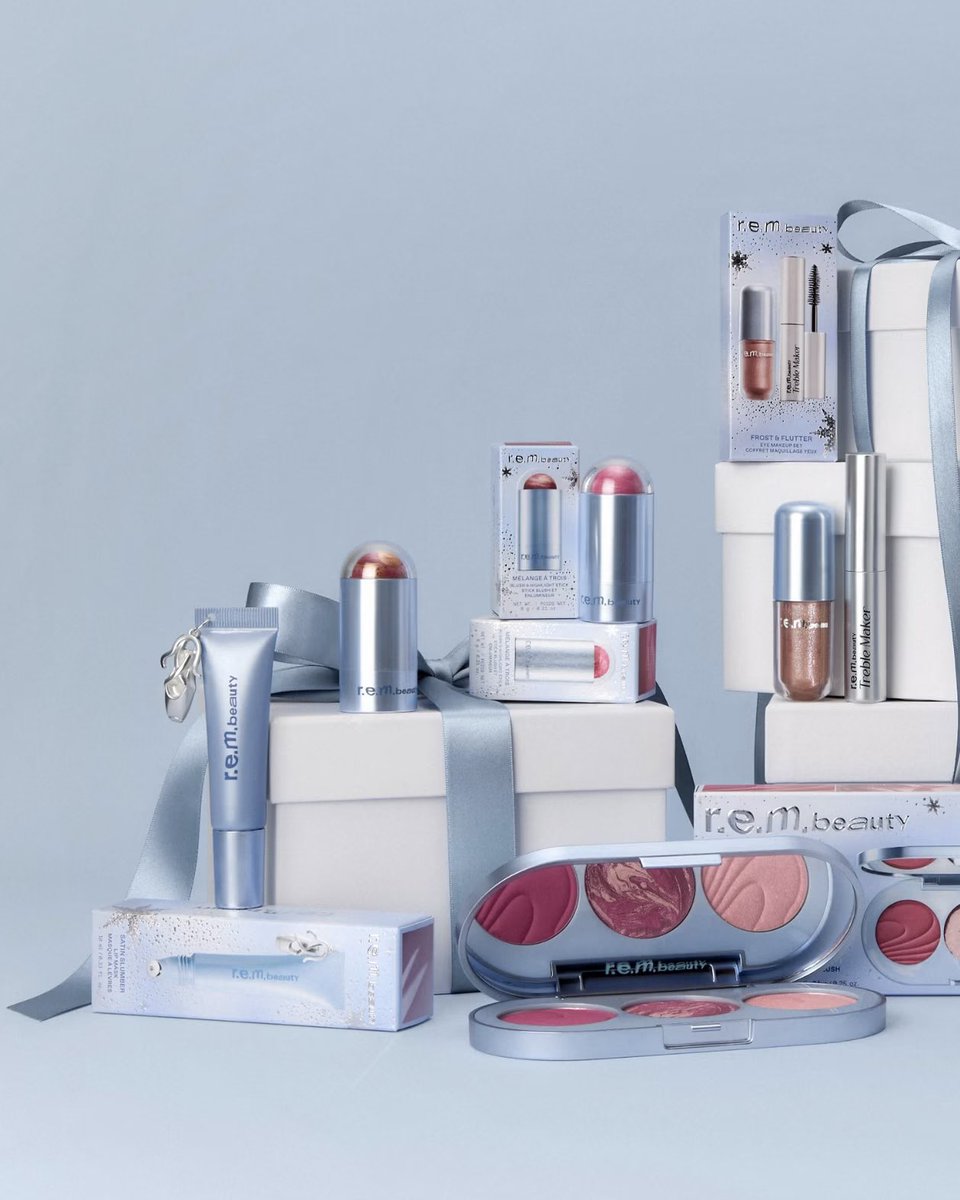 beautybynixie's tweet photo. the holiday collection of dreams 🦢🩰🫧

coming 30.09. https://t.co/snSIJrshpK