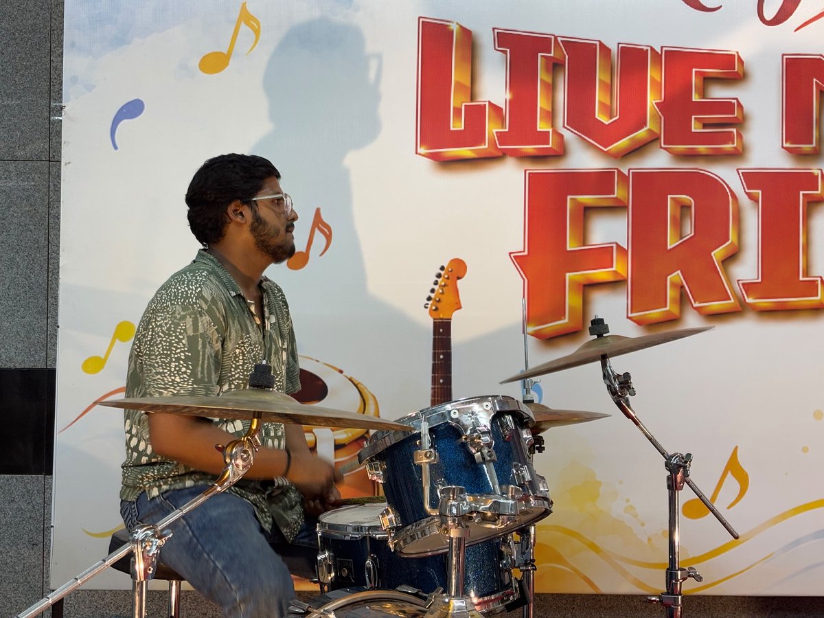 NamoBharatDelMT's tweet photo. Another Friday, another evening of music!
Thank you to everyone who joined us and brought such wonderful energy to #NamoBharatUnplugged: #LiveMusicalFridays. Here’s to more music, more memories and more Fridays!
#NamoBharat #NCRTC #DB https://t.co/iRu2AnA7wk