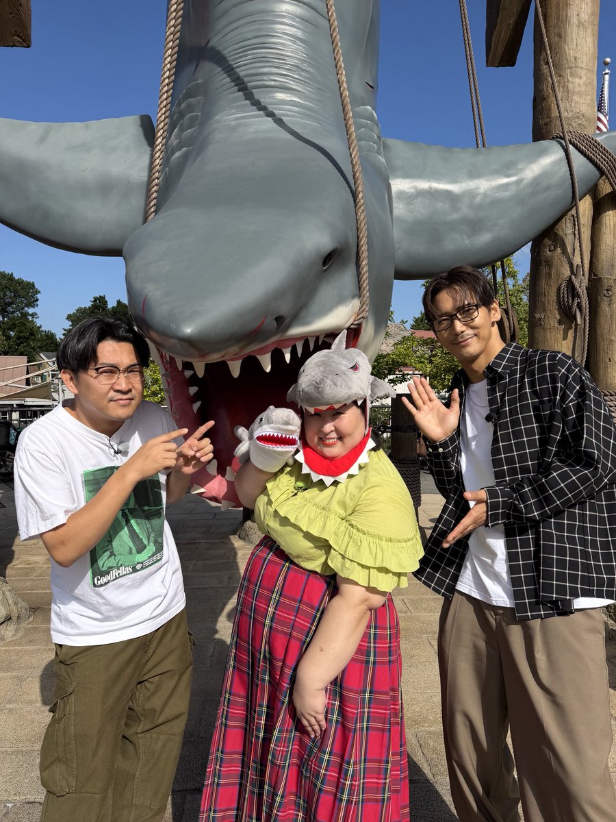 sundaybreak_cx's tweet photo. 🌈あさって放送予定📺
 
✨オズワルド伊藤はじめてのUSJ・後編✨
 
スペシャルキャスター #オズワルド #伊藤俊介 が
USJを愛してやまない
#EXILE/#三代目JSOULBROTHERS #小林直己
#3時のヒロイン #かなで と共に
人生初のユニバーサル・スタジオ・ジャパンを遊び尽くす⚡️⚡️
 
今月始まったばかりのハロウィーン・��ラー・ナイトを徹底リポート👻
今だけの限定グルメ🎃や史上最多数のゾンビ🧟‍♀️🧟‍♂️に大興奮！
 
さらに！知ればもっと楽しめる🔥
“USJ通”だからこそ知る「とっておき情報」もお届け🦈✨
 
伊藤は「はじめてのUSJ」を満喫できるのか...👀
 
#sundayブレイク. #サンデーブレイク. #USJ