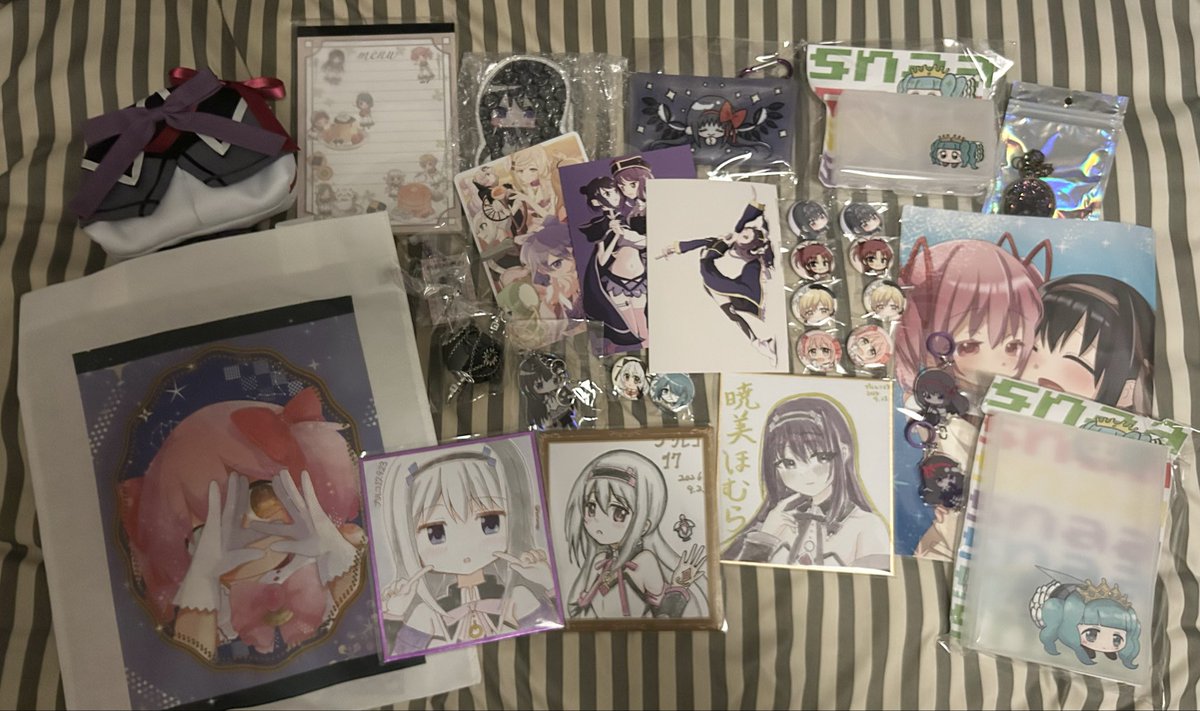 Reality_Okaki's tweet photo. やっっっと整理終わったからプリレコ整理品をば(リプにも)
今回は廻天パワーで久しぶりにここまで買ってしまった会になりましたね
なーぽんさんの抽選当たったり楽しいことも多くてめっちゃ良かったです！
ありがとうございました！
サークル様メンションしようと思ったけど多すぎるので無理でした https://t.co/KW69l5GeGL