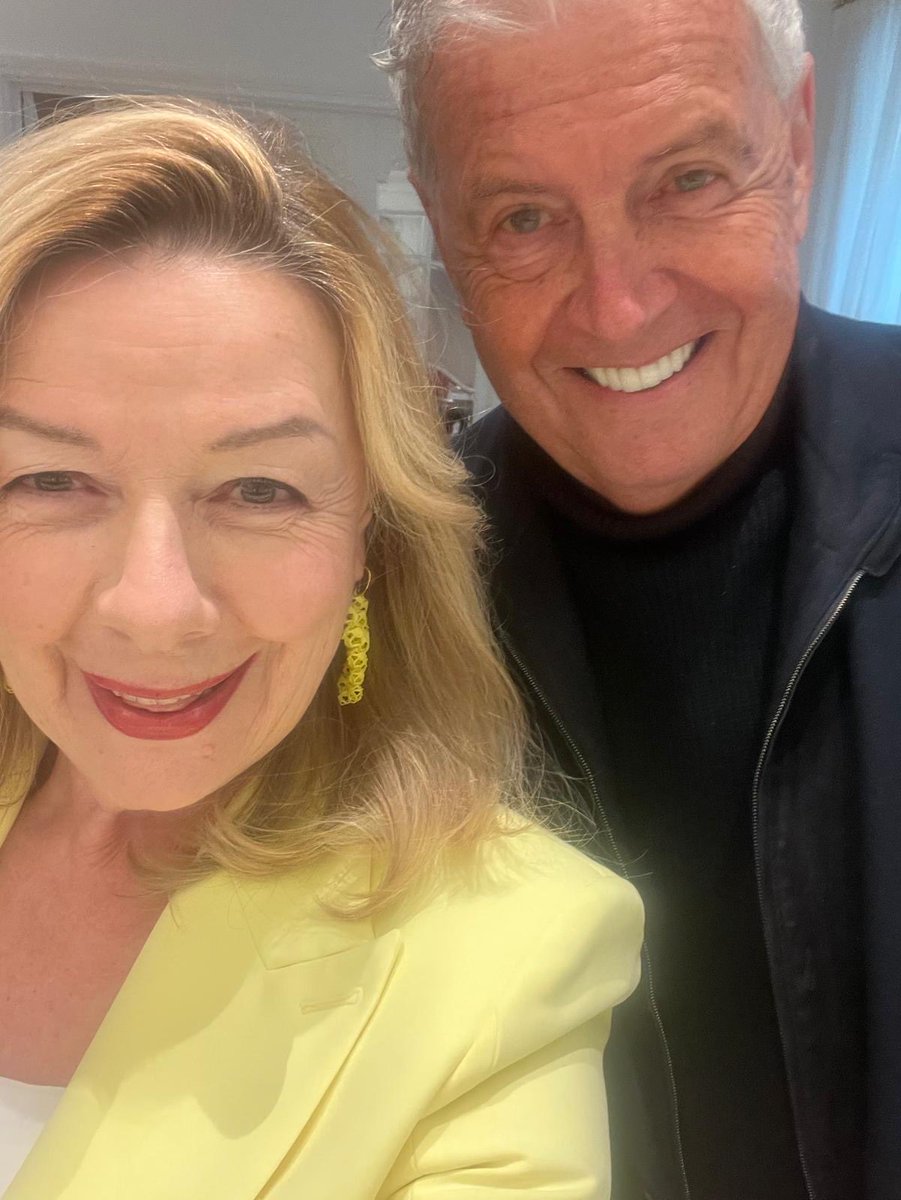 cbischofberger's tweet photo. Ich hab so ein Glück! Wollte mit Gerhard Zeiler ein Interview in New York führen, dann verlegte er es vor nach Wien. Und erklärt in der @krone_at, dass er @SPOE_at -Chef werden will 🍀🍀 Am Sonntag in der #Krone und auf @krone_at [Krone+] https://t.co/Hmb8PFG8DA