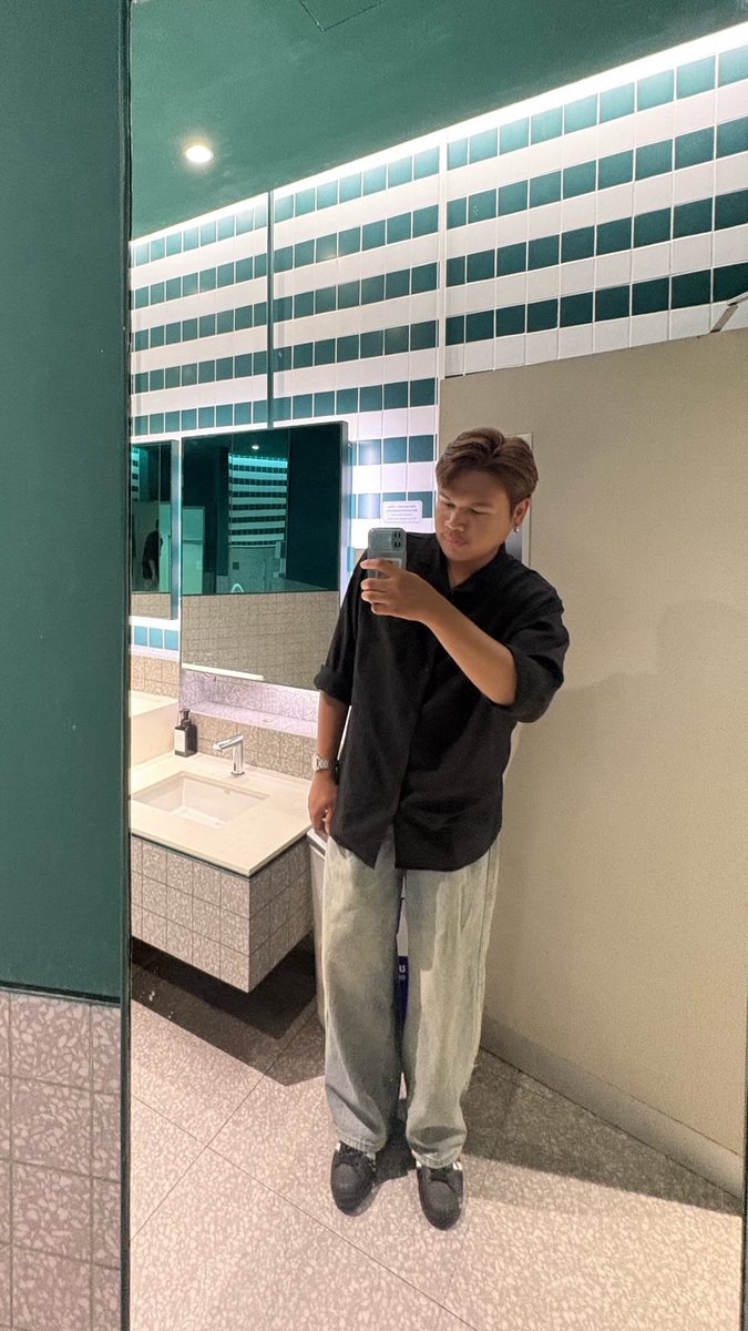 ZeZehfuq's tweet photo. ในเมืองภูเก็ตทัก #ภูเก็ต #ภูเก็ตในเมือง https://t.co/5QqOpq2iEv
