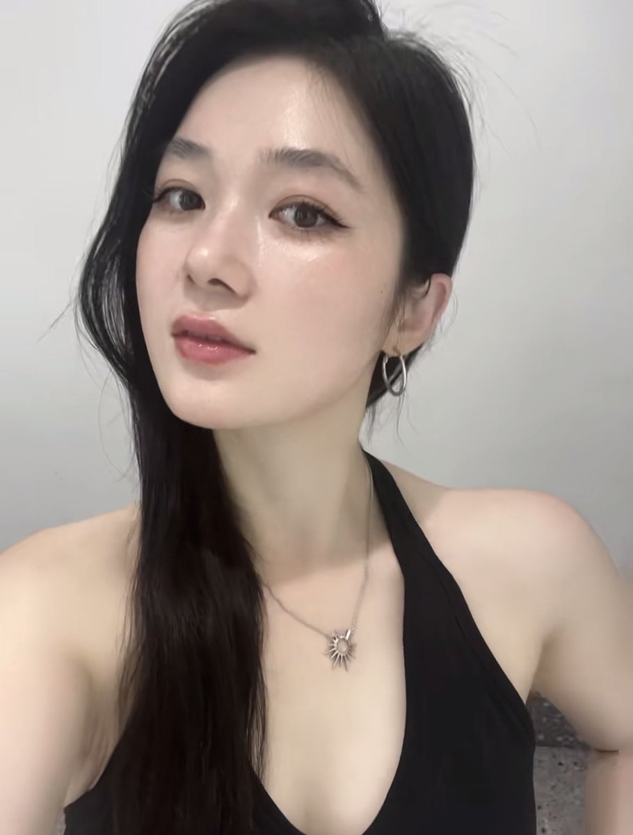Natalie04056657's tweet photo. 今晚我赏月  你们赏福
32岁的单身姨姨还会有男孩子喜欢嘛？？ https://t.co/pOJzcZsYM5