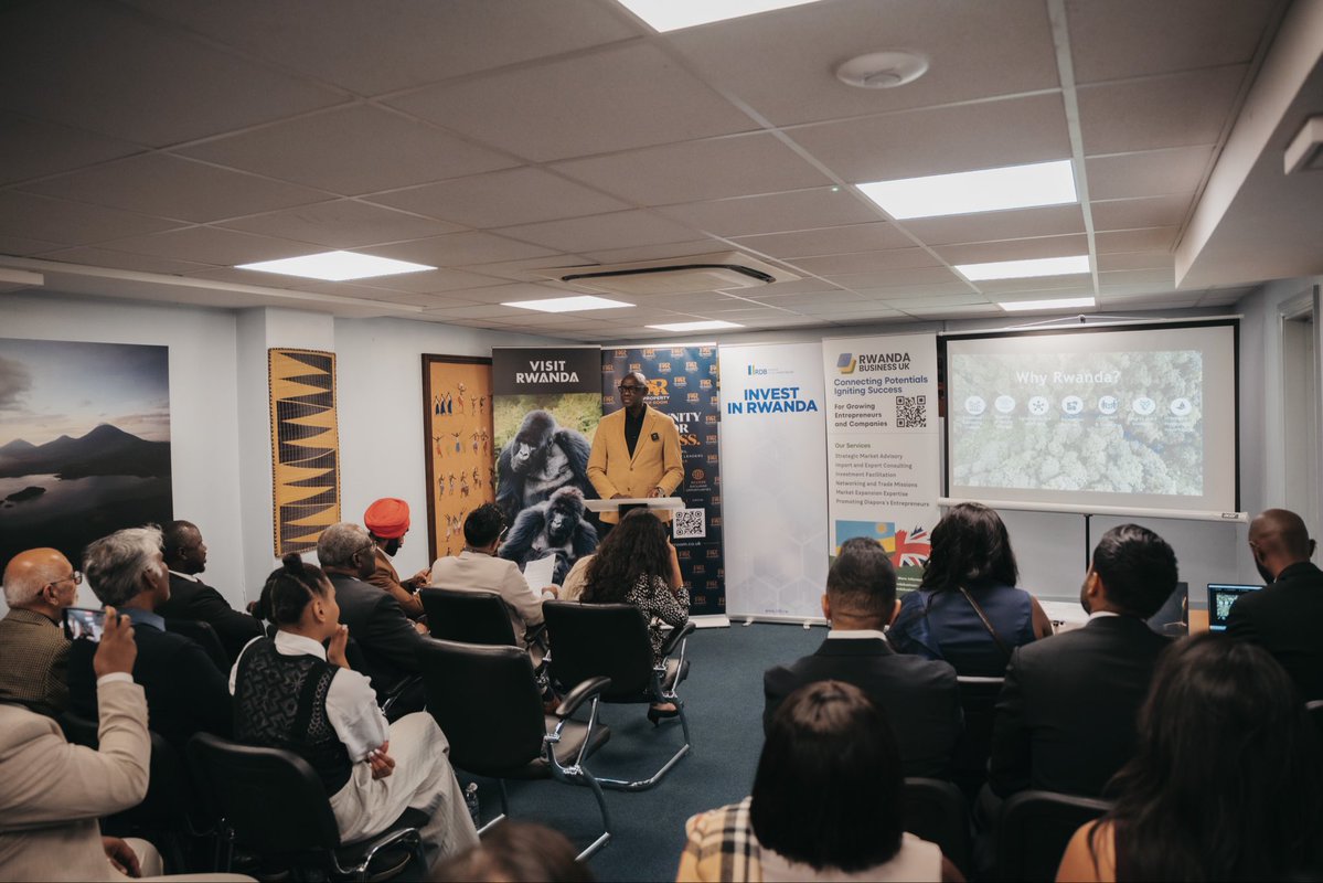 RwandaInUK's tweet photo. We hosted a business and investment networking event, where HC @BusingyeJohns highlighted Rwanda’s conducive business environment and investor incentives.

Rwanda is open for business! 🇷🇼🇬🇧

Read more about the event: https://t.co/CDC0cjcVTr

#RwandaInUK https://t.co/cT1FYQ27Wi