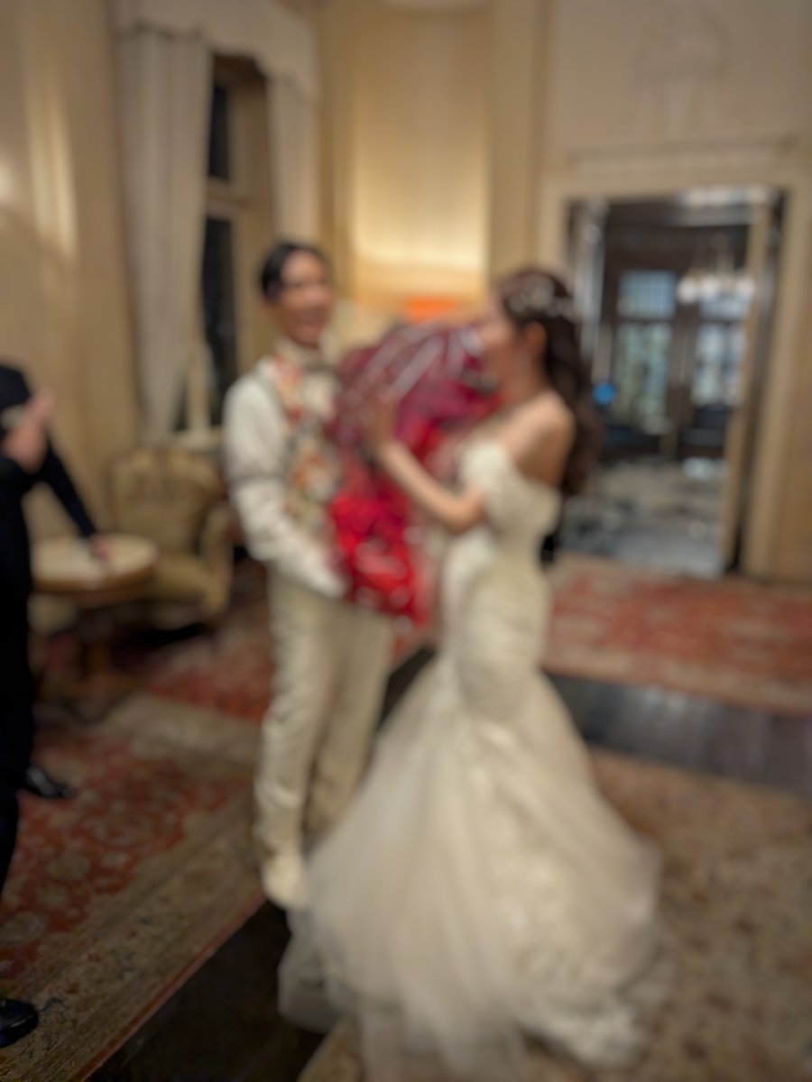 ryunenlab's tweet photo. 先日は留サー元代表の結婚式でした🤵
サークル設立から7年、このような機会に立ち会えた事に非常に感慨深い気持ちでおります！

#クロッカスOB会 #祝結婚 https://t.co/8xNf9dWAIZ