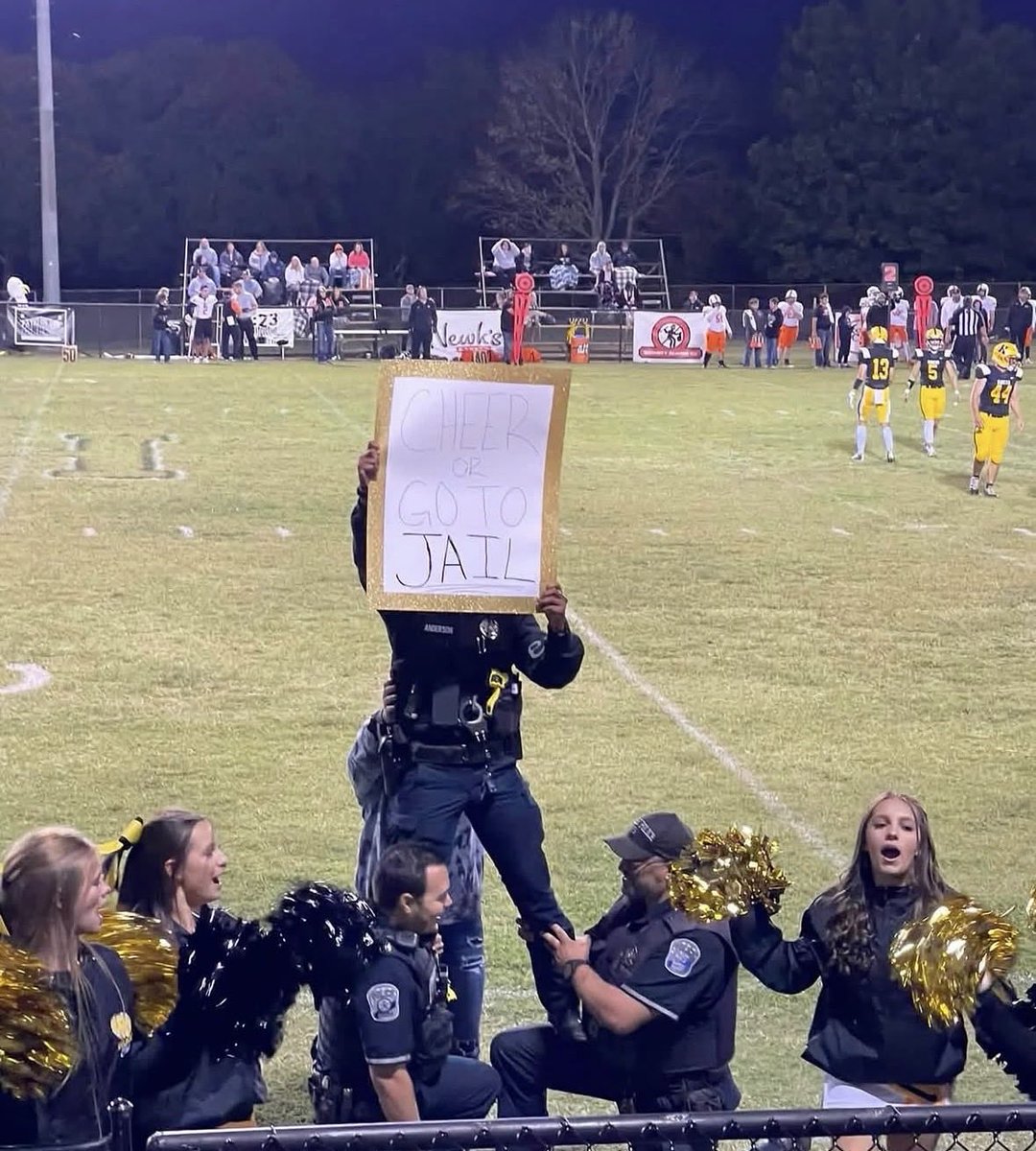 Hulbert_Riders's tweet photo. Here are this weeks Top Ten Instagram post from Hulbert Rider fans! We love seeing your memories of Hulbert! 

How can you help get our football facility $1 million upgrade? ￼ 
1) Post on Instagram of X
2) Use the HASHTAG #FN5GL #Entry 
3)TAG @hulbert_riders @TMobile https://t.co/7T7OV8wCYV