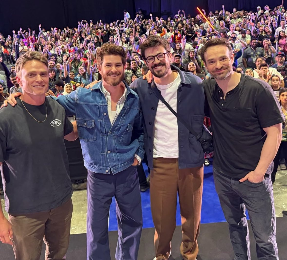 Marilyn3_10's tweet photo. who allowed this specific combination of men to exist in the same square meter https://t.co/9wyZwSCZCC