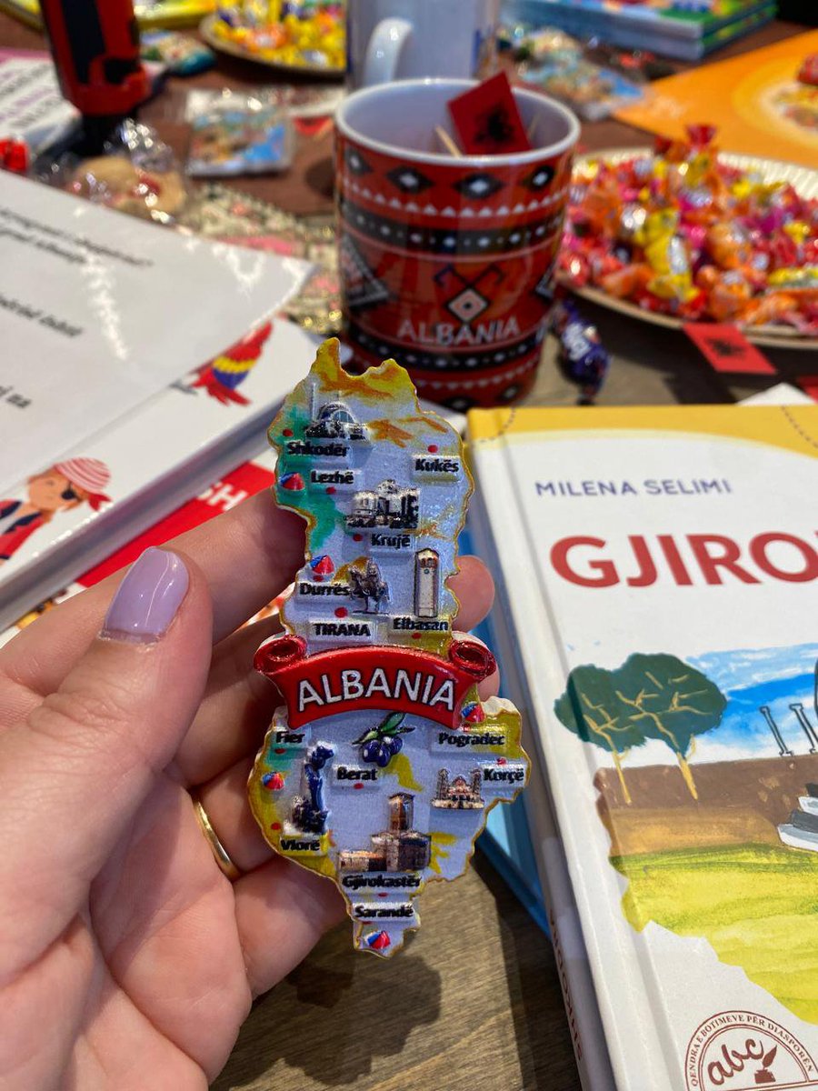 AlEmbassySerbia's tweet photo. The Albanian language was proudly represented today among more than 20 other European languages at the 26th edition of the European Day of Languages in Belgrade. https://t.co/PGuJy7licp