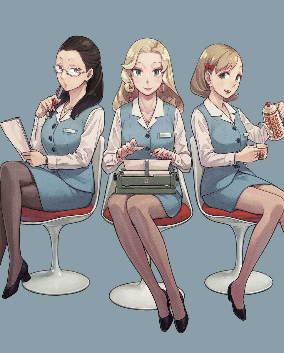 IvreaSuomi's tweet photo. 🕵️ SPY x FAMILY VOL. 13 ilmestyy ensi viikolla!

🛒 Hanki oma kappaleesi kaupoista ympäri Suomen tai tilaa se verkkomyymälästämme, toimituksin kaikkialle Suomen maalla. https://t.co/oQBJuu7XB0