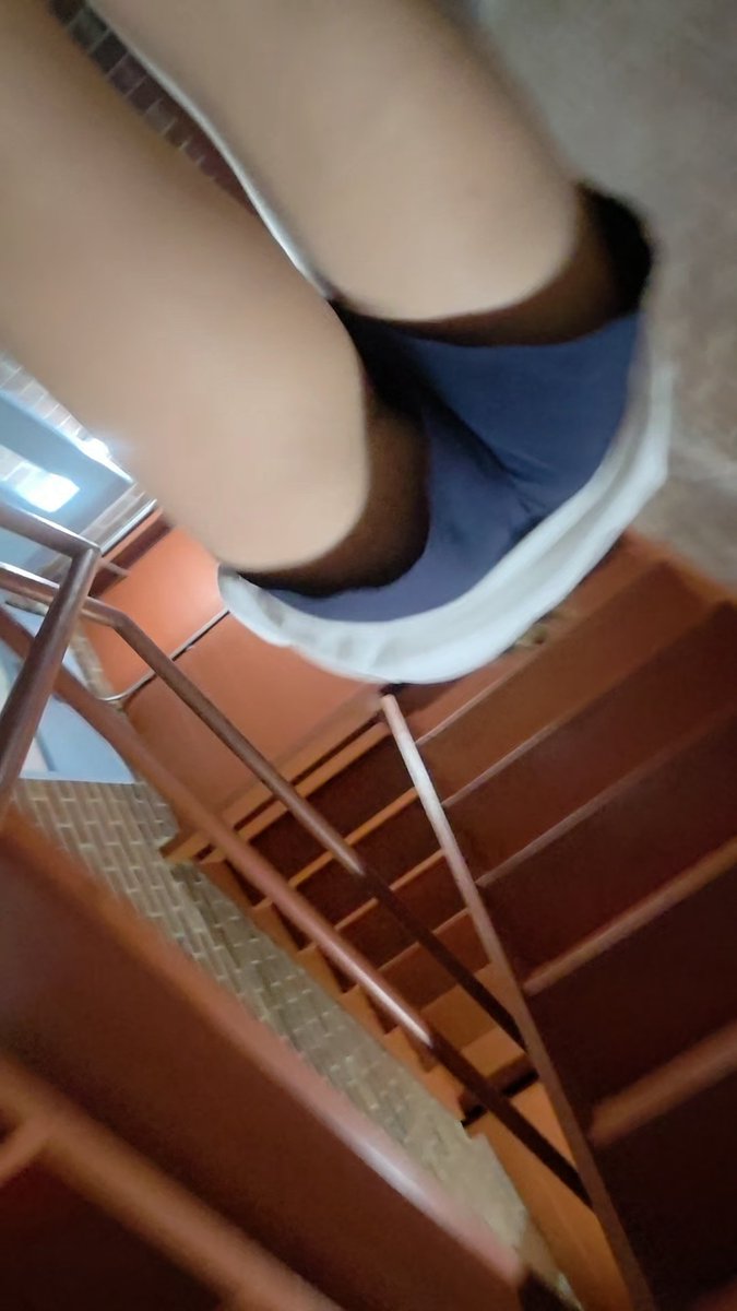 Mikeycandid's tweet photo. This sexy little college slut makes me wanna cum so badd

#candid
#upskirt
#creepshot https://t.co/fyesFAR8SE