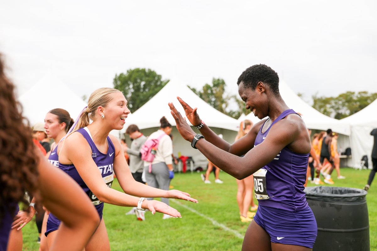KStateTFXC's tweet photo. Joyce Kiptabut and Emma Baum snag Top 20 race times in school history 🔥

Kiptabut - 20:54.2 (#13)
Baum - 21:00.0 (tied for #16)

#EMAW https://t.co/Mdns0Q5xoy