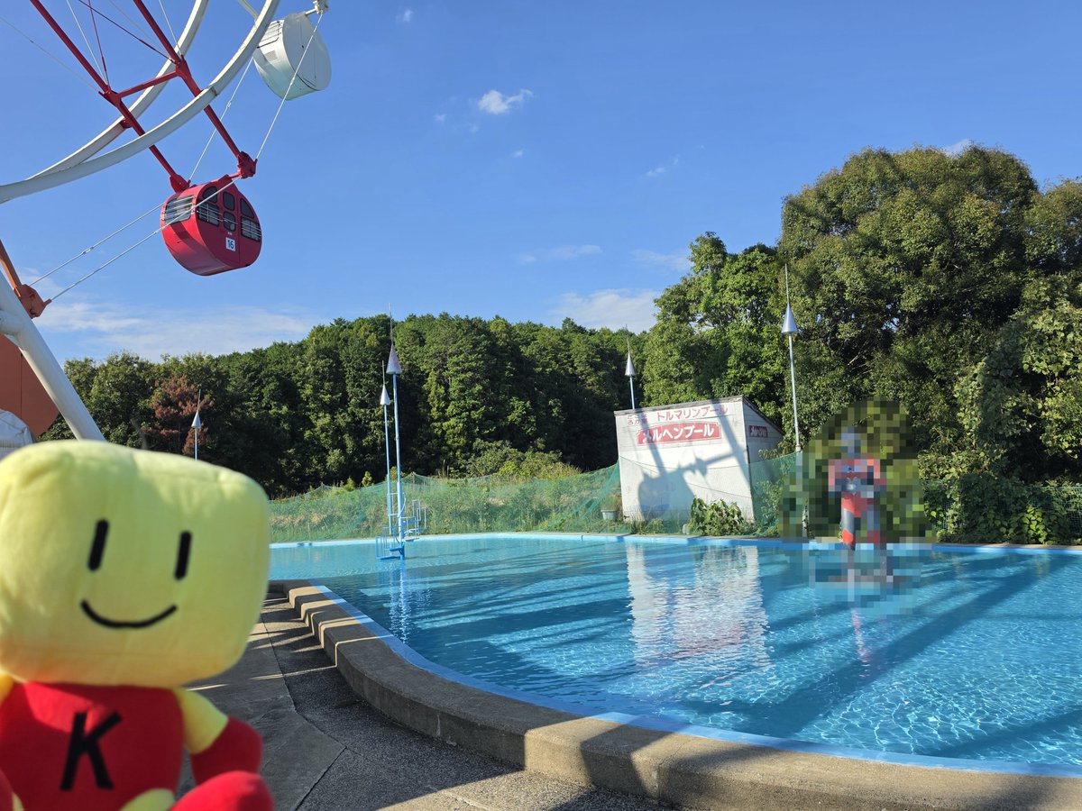 kairokun2010's tweet photo. ぜんぜん怖くなかったよ

安心安全みんなの笑顔があふれる遊園地👨‍👩‍👧‍👦
お客さんが押すな押すなのドットコム💻️
日本一にもえらばろれた🐿️ちゃん

あすはいよいよカイロくんオンステージです！メルヘン村にあそびにきてぬ。 https://t.co/3cwahNnBqy