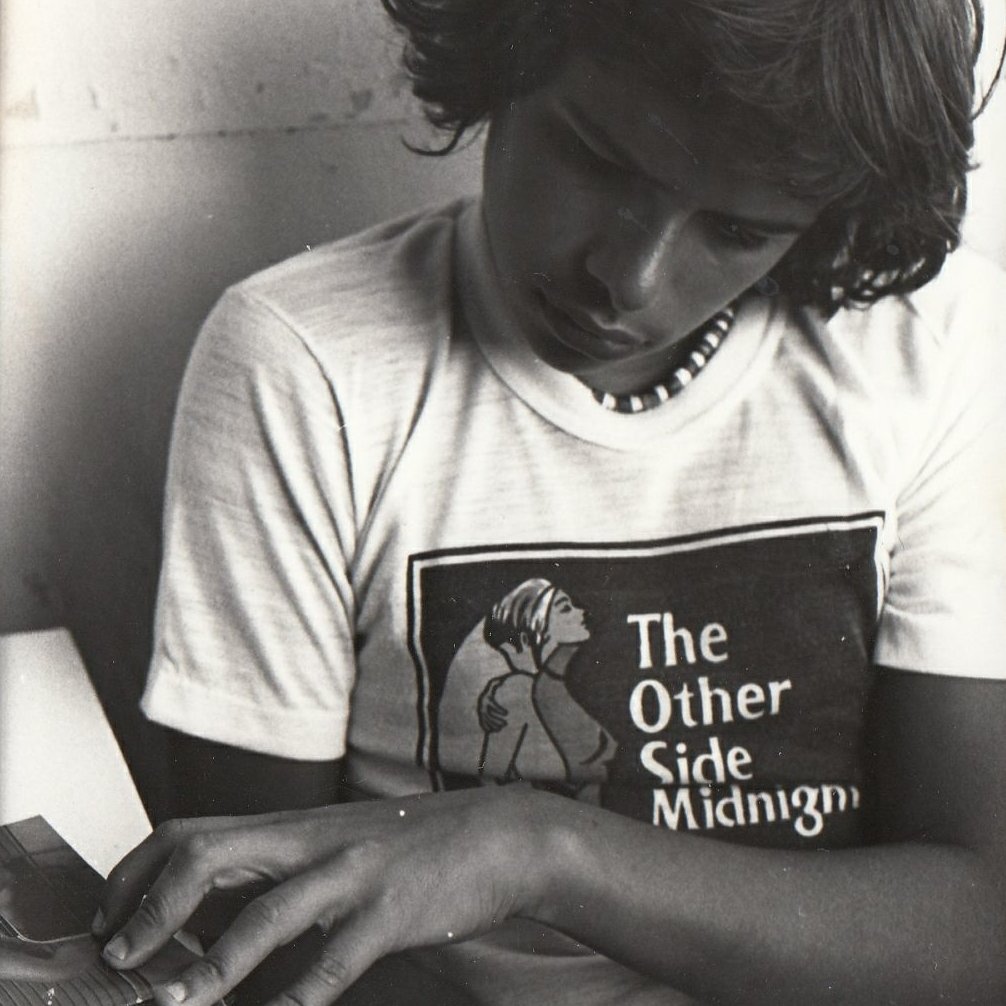 spankingmonkey3's tweet photo. Lost between the pages of yesterday. A quiet, unposed moment of total concentration captured on film. https://t.co/YffAiB5R5n