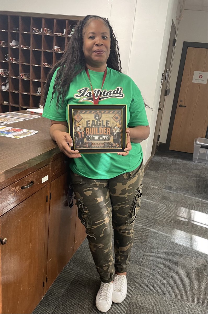 BStoreyMS's tweet photo. It’s Friday!! Time to celebrate and recognize Eagle Excellence! Congratulations to our Eagle Scholars of the Week, our H.I.T. (High instructional impact teacher) of the week, Mr. Mickens, and our Eagle Builder of the week, Ms. Douglas. #BuildingaStoreyofExcellence🦅 https://t.co/sg338IoO9K