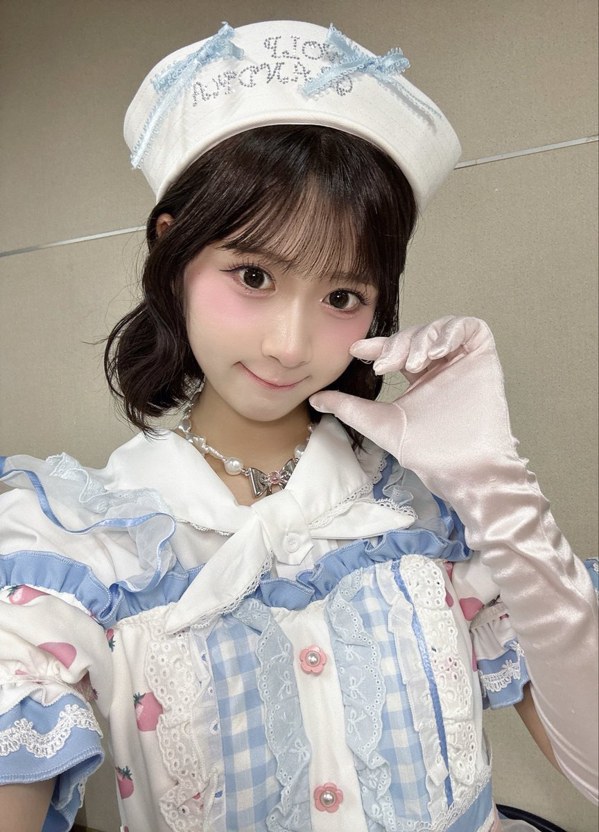 miyu_izawa_2525's tweet photo. Malymoon Halloween Fashion Show 2026❤︎
ありがとうございました💎✨️

ストロベリーミルクギンガムメイドで、
ステージを歩かせていただきましたっ🐮🩵
帽子もアクセントになっていて、
とーーってもかわいい(т т)♡

夢のような経験をさせていただけて、
感謝の気持ちでいっぱいです🥰
#マリームーンHFS2026 #PECHE #HKT48