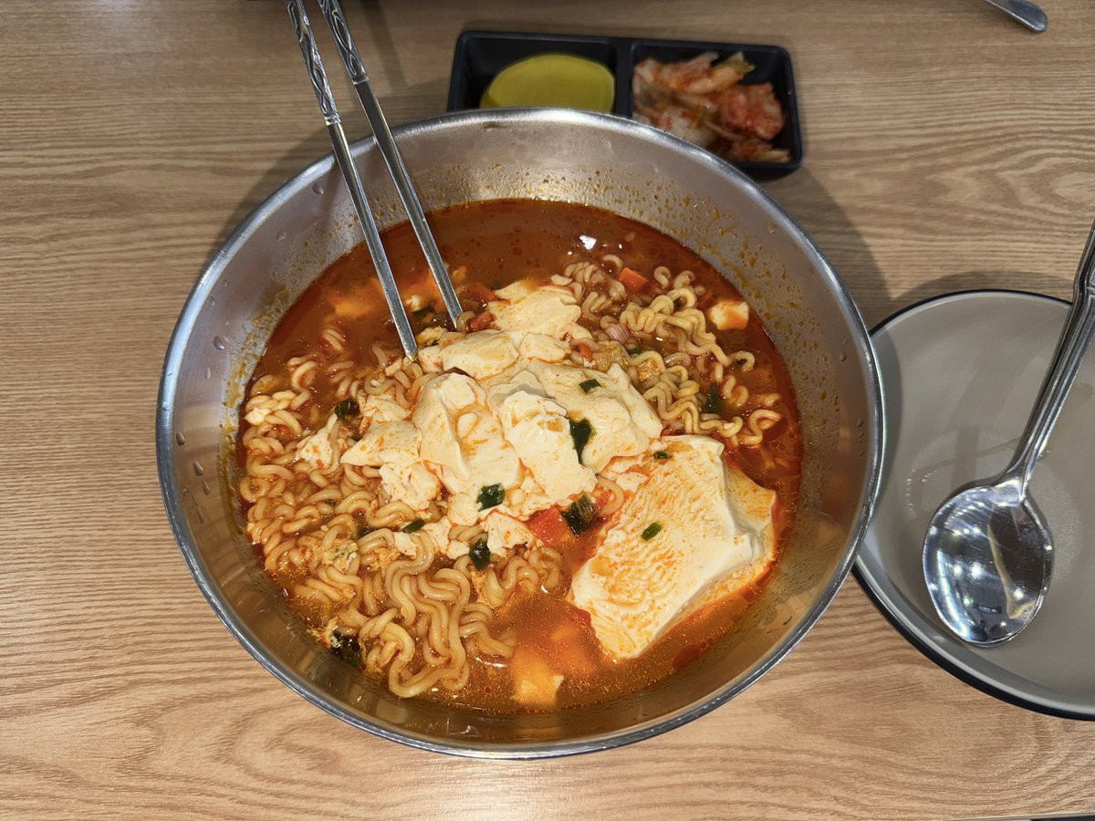 2o02e's tweet photo. 야르라는말밖에😇 https://t.co/FeBSLtVYqf