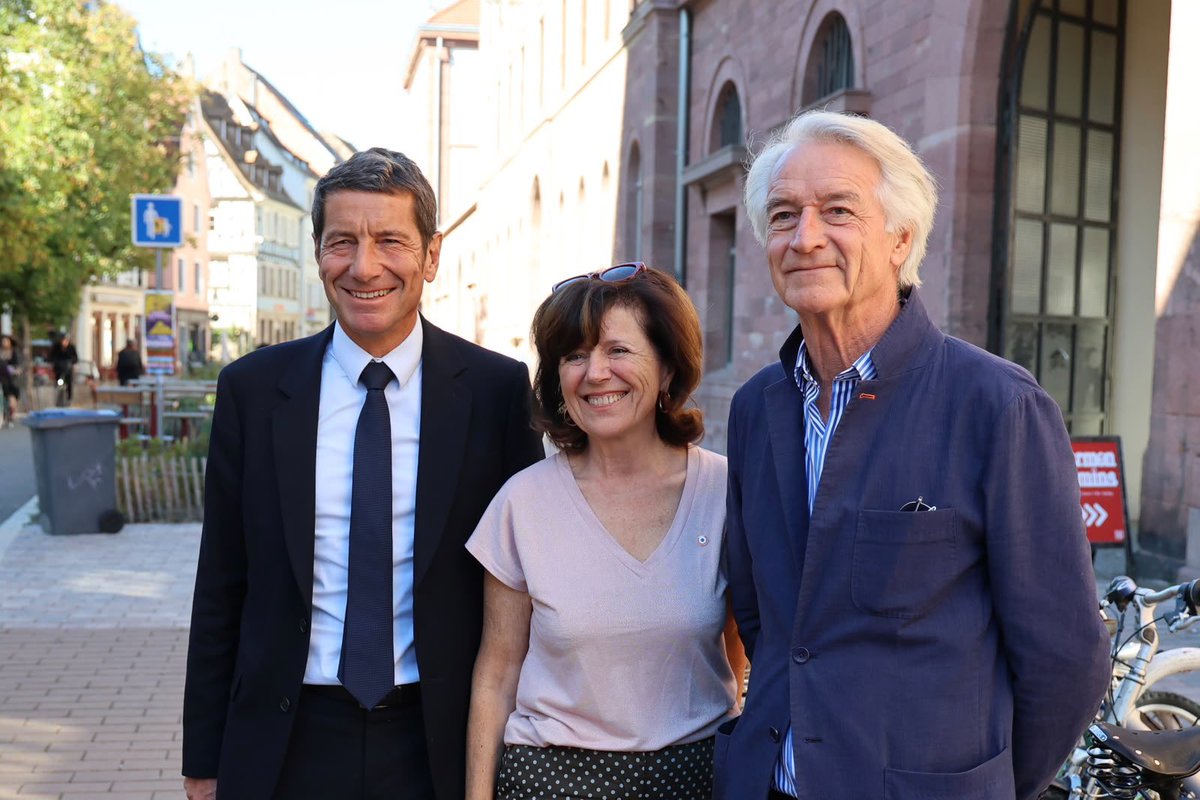 Nouv_Energie's tweet photo. Bien arrivé en Alsace !

@davidlisnard est aujourd’hui à Strasbourg, en soutien à la liste sénatoriale Nouvelle Énergie menée par Laurence Muller-Bronn. 

🔗 Rendez-vous ce soir à Benfeld pour le meeting : https://t.co/I42uDBs7XN https://t.co/FElD0Vejkn