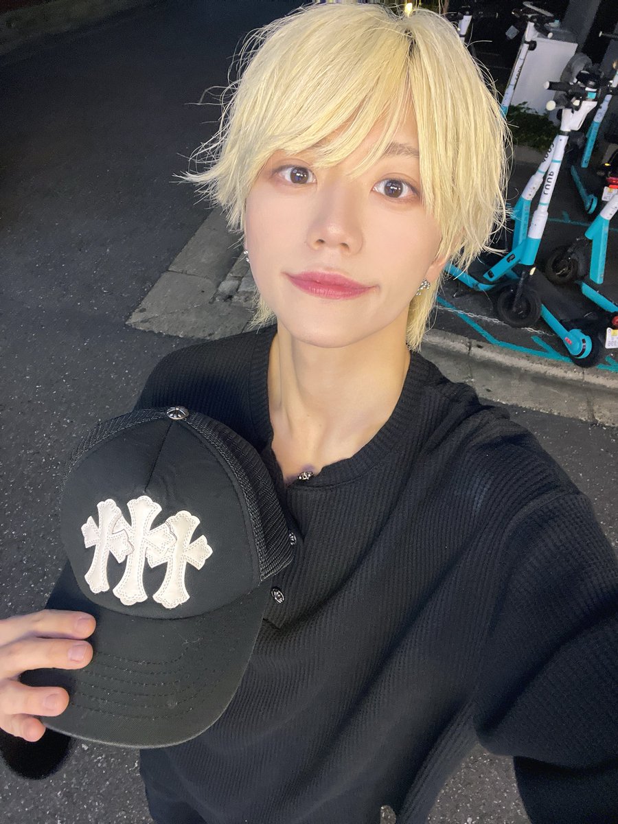 Ibuki_20SI's tweet photo. 奇跡重なるように巡り会えたね僕ら
 #20si #ニジュッサイ #あべいぶき #アイドル https://t.co/MWz3irEFPE