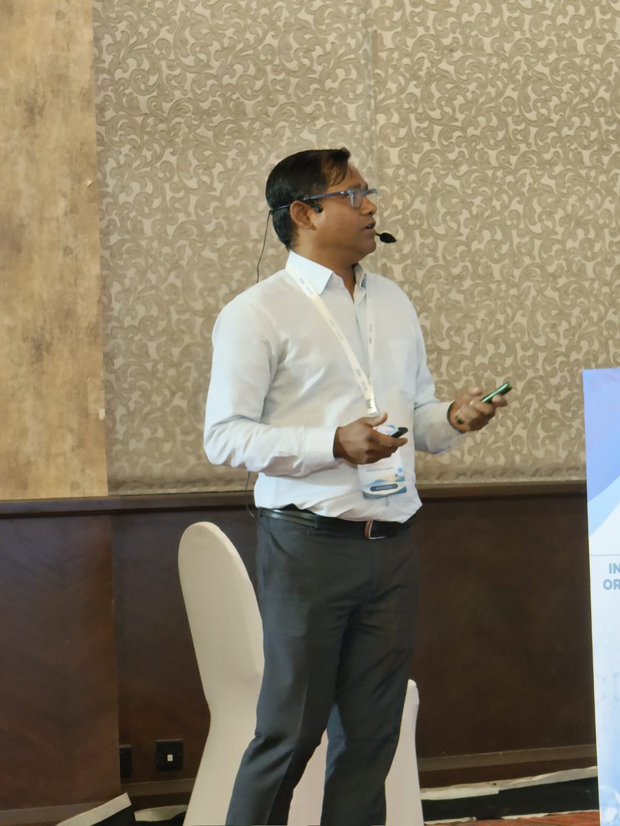 icoc_2026's tweet photo. 🔬✨Short, sharp, and packed with science! Shashank Shrotriya, Roshan Nimje, Bhabani Shankar are presenting an exciting Flash Talk at #ICOCIV2026, highlighting fascinating chemistry and innovative ideas. 🎤 https://t.co/93hKLnqi6A