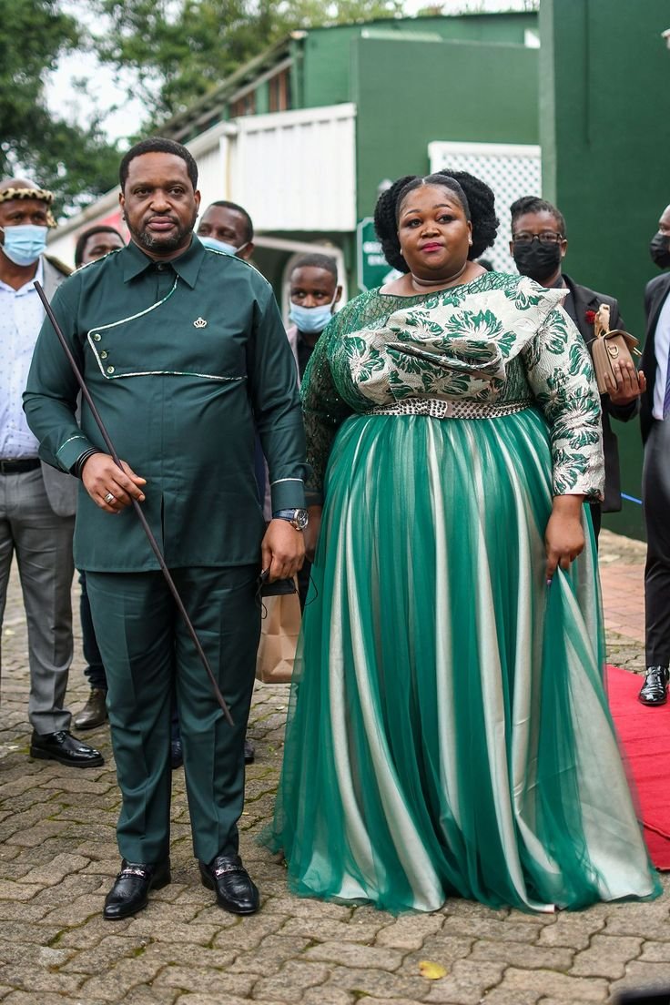 Burnerburnerac5's tweet photo. Akafisi uku-slima uKaMayisela? Just big and messy. https://t.co/qO7lkXDBfF
