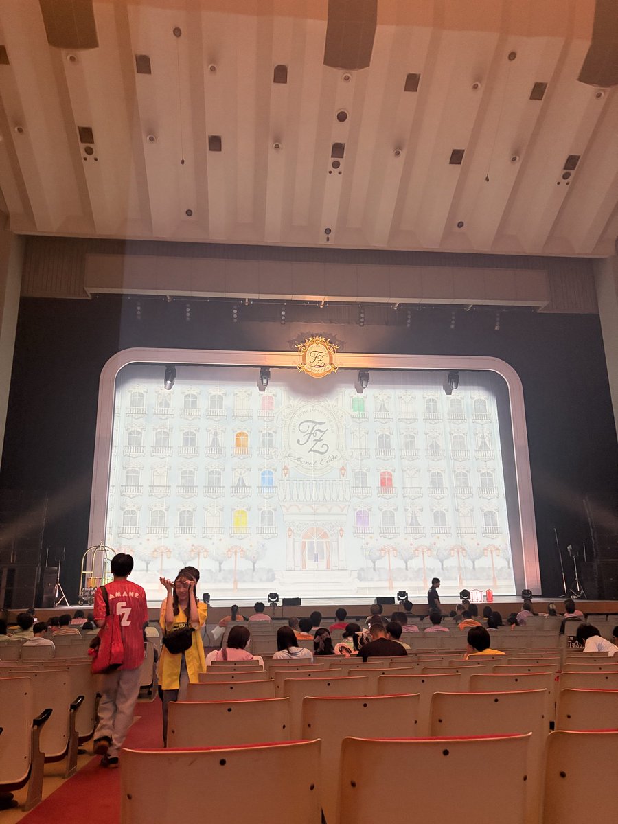 korunekin's tweet photo. iLife、のんふぃくで培ったコールを打ったところかなり現場では一人旅でした。
オタクの鏡見せたぜ‼️ひぃ。
#FRUITSZIPPER https://t.co/yzHl2R2xel