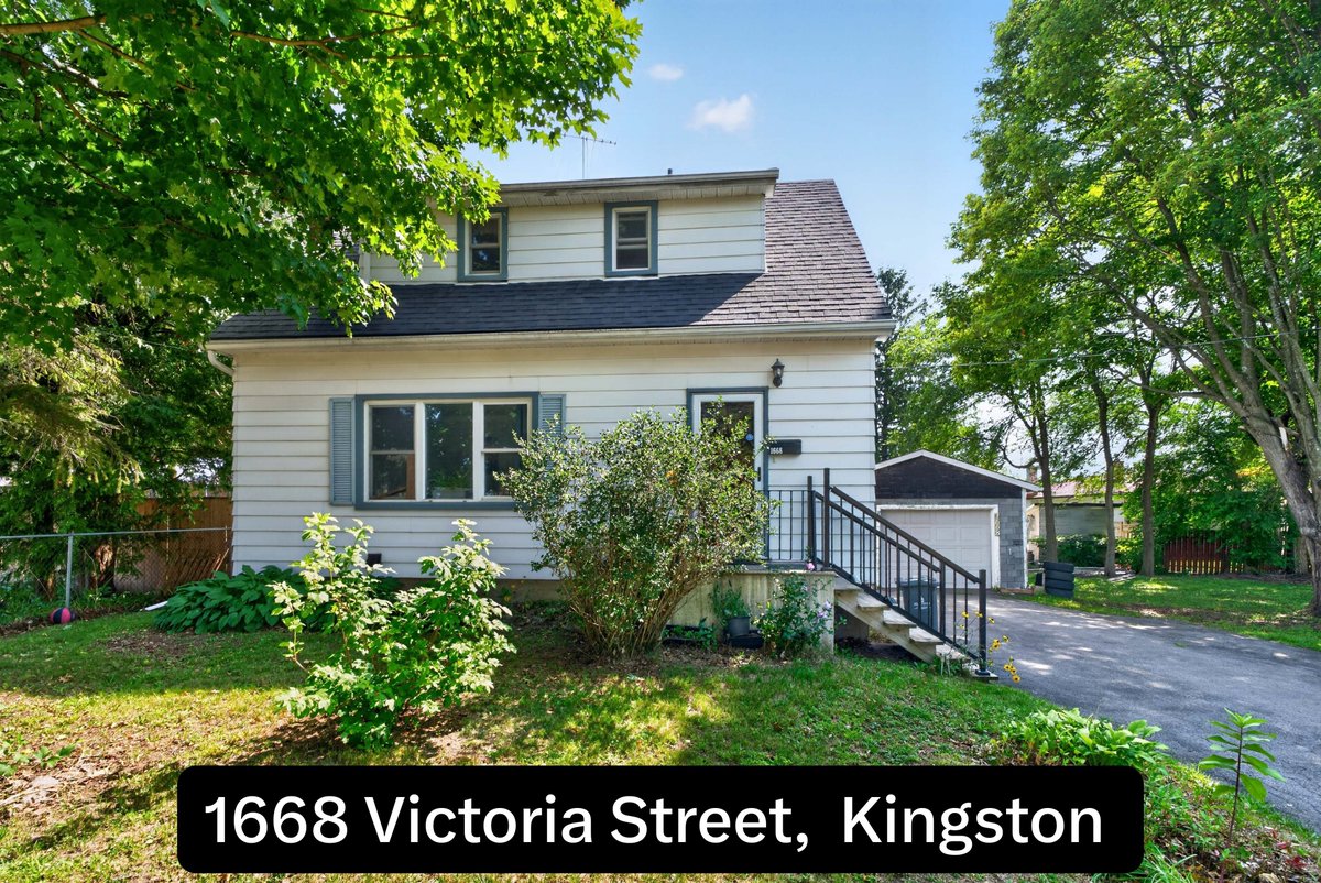 Sher417's tweet photo. Happy Friday!

1666-1668 Victoria St., Collins Bay. BOTH house &amp; lot for $639,000. MLS X13728790.

46 Alarie Lane, Wolfe Island. Cottage. MLS X13159526. $399,900!

715 North Shore Rd., Rideau Lakes. MLS # X13727234. $1,250,000. Listed by Tracey McGinn.

Favourite one to share? https://t.co/wPPFIcTPRI