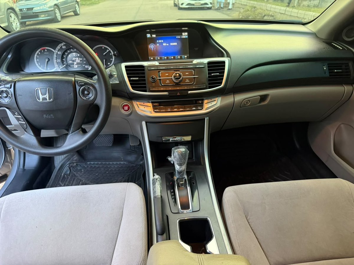 kar33mautos's tweet photo. 🔰AWOOF SALE🔰
FEW MONTHS USED HONDA ACCORD EX 2014 MODEL KEYLESS WITH SIDE VIEW MIRROR AND BACK AC VENTS WITH ORIGINAL DUTY
LOCATION KADUNA
PRICE 10M LAST https://t.co/6m8gTmf2My