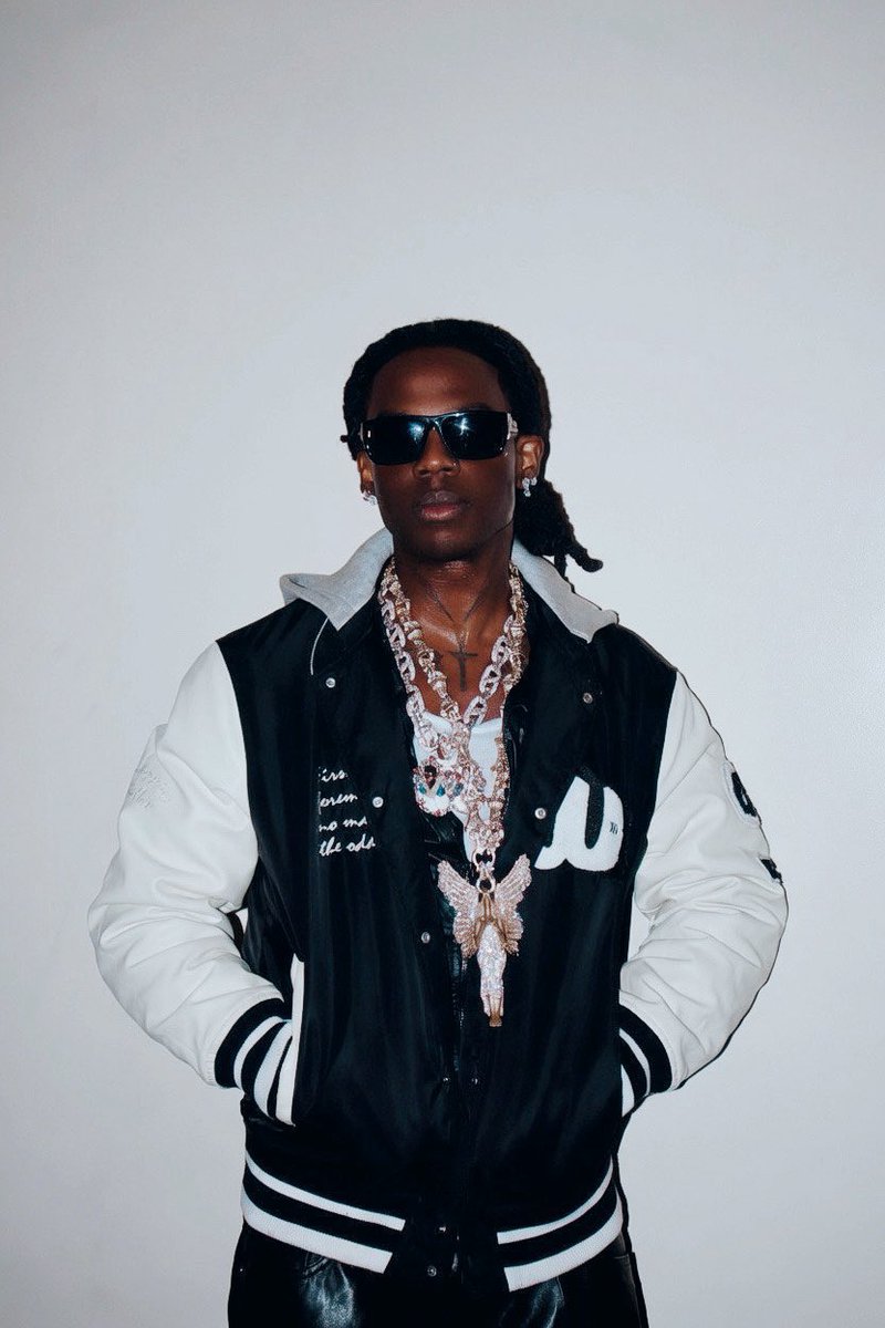 7kellyslim's tweet photo. Rema’s “Öh Nö” maintains its position at #5 on Spotify daily top songs chart📈🦇

It gained 314.3k streams yesterday 🤝🏽🔥🔥 https://t.co/xWdm6L9Ant