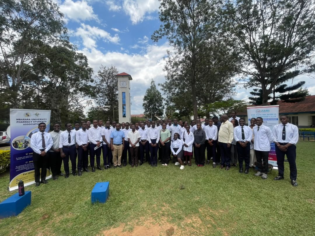 PKabahinda's tweet photo. Today a team from @mbupsa at MUST visited Mbarara High School/ the Kraal / Bulls empire to talk about the Diversity of the Pharmacy Profession and mentor the young scientists.
In celebration of World Pharmacists day https://t.co/wu1Ucmv8Qa