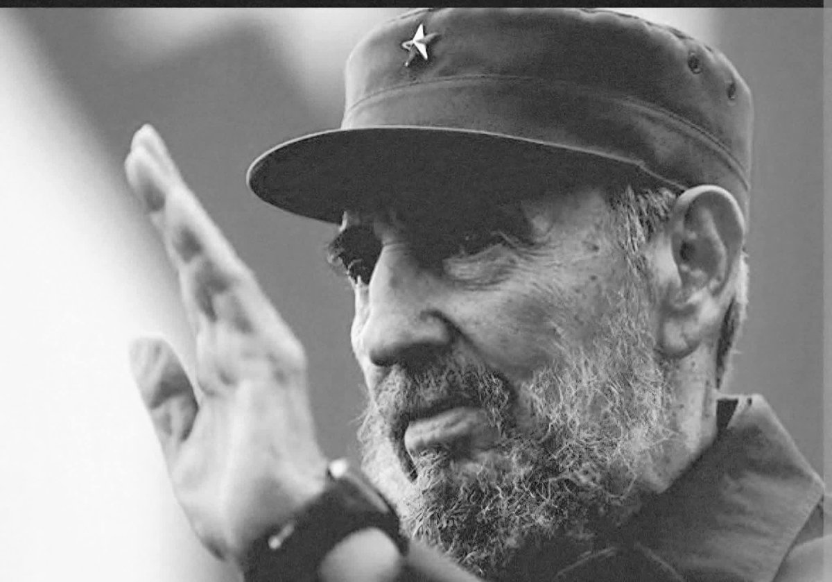 OHistoricos's tweet photo. "(...) La paz no se mendiga, se conquista con la Dignidad Intacta(...)"

🎙 🇨🇺 Comandante en Jefe,  Fidel Castro Ruz.

#CentenarioDeCombate
#100AñosConFidel 
#FidelPorSiempre https://t.co/DeegDZ6KU8
