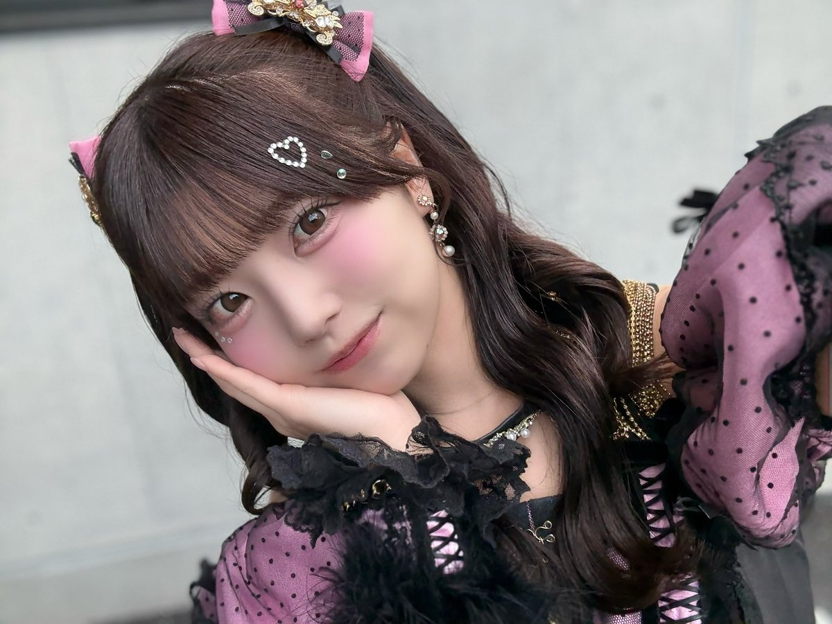 momo_ttt0401's tweet photo. 明日はいよいよ無銭ライブだよ‼️
チケットは完売🥹✨️
チケットもってるみんな！
明日最高の時間を届けられるように
沢山準備してきたから
一緒に充実した1日を過ごそうね🙂‍↕️♡
会えるの楽しみにしてるから！！
絶対会おうね！！！ https://t.co/V1yWpq6fDf