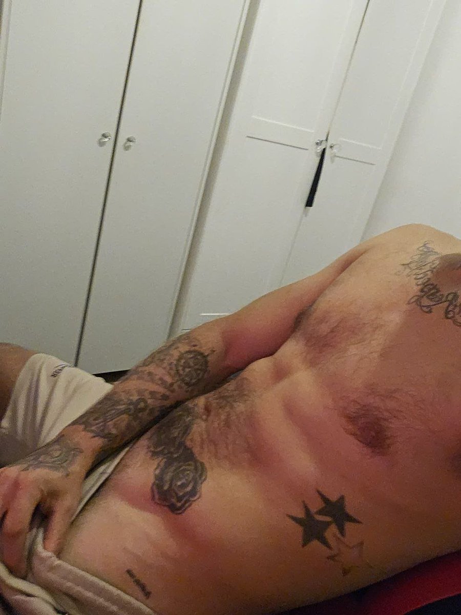 Jayjay8801's tweet photo. So bored today https://t.co/uTLQll7B6W