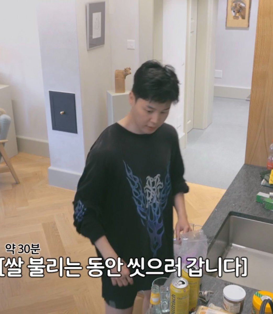 jminblonde's tweet photo. HE’S WEARING THE SHIRT…. https://t.co/8BENwaZS8V