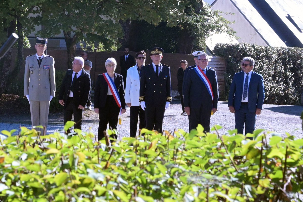 Image de Préfet du Morbihan - Cérémonie | 🇫🇷
Hommage aux harkis et aux forces supplétives à Saint-Avé - 25 septembre 2026

Micha