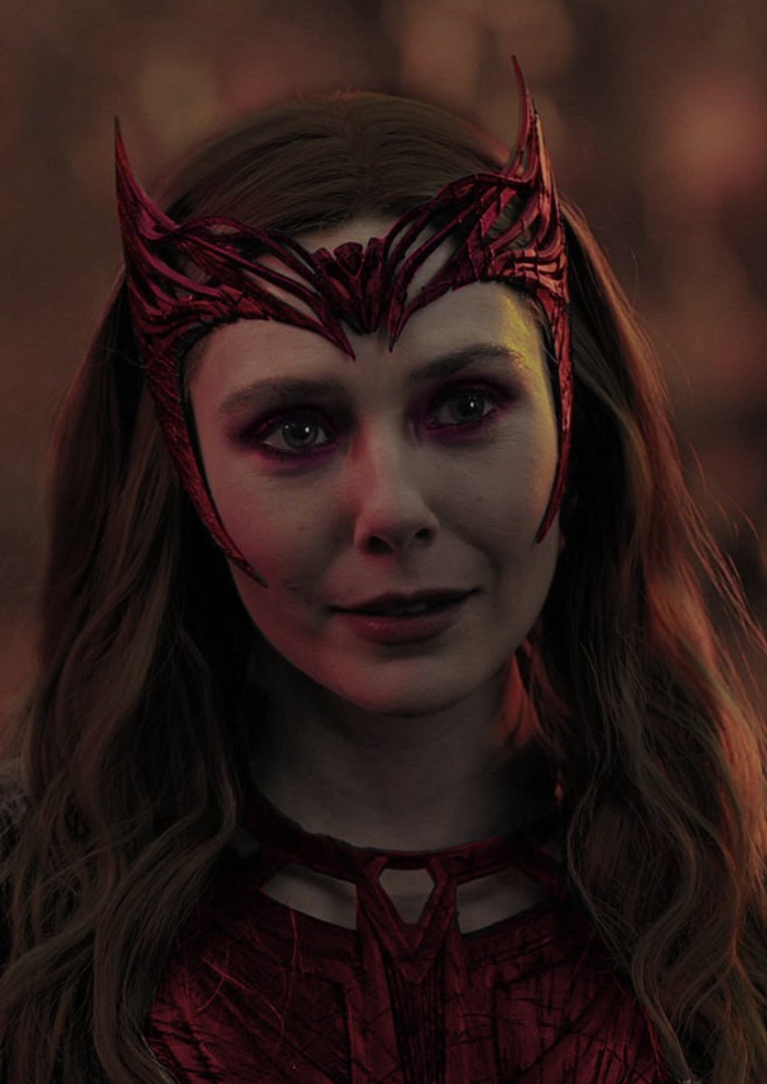 NMolovan's tweet photo. What the movie gave us vs What we needed
.
I love her red hair it's beautiful and accurate to 70s-80s era but brunette is just unstoppable on wanda come on like https://t.co/z1SBCGOfrh