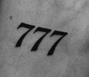 Moneyaligns's tweet photo. 777 ✨
 When the goal is bigger than the fear, you start moving differently. https://t.co/d4RTEpWcMW