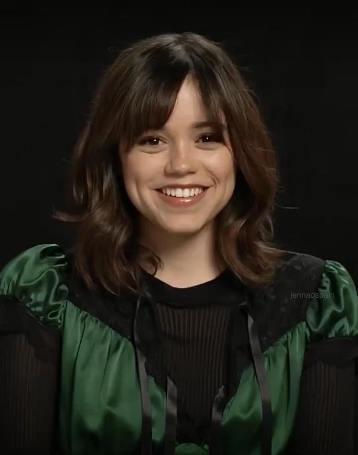wezjnr_'s tweet photo. She looks really good with a wolf cut https://t.co/3gtddGvBlE