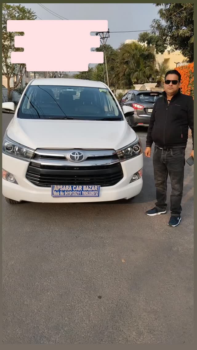 jacobwhite66051's tweet photo. INNOVA CRYSTA 2. 4V 
New seat covers and new tires 
New insurance 
Mint condition 
White color 

9419135211 

AQUAF Market, Gandhi Nagar, opposite Talla Jewellers, Jammu https://t.co/EBX93XsUjX