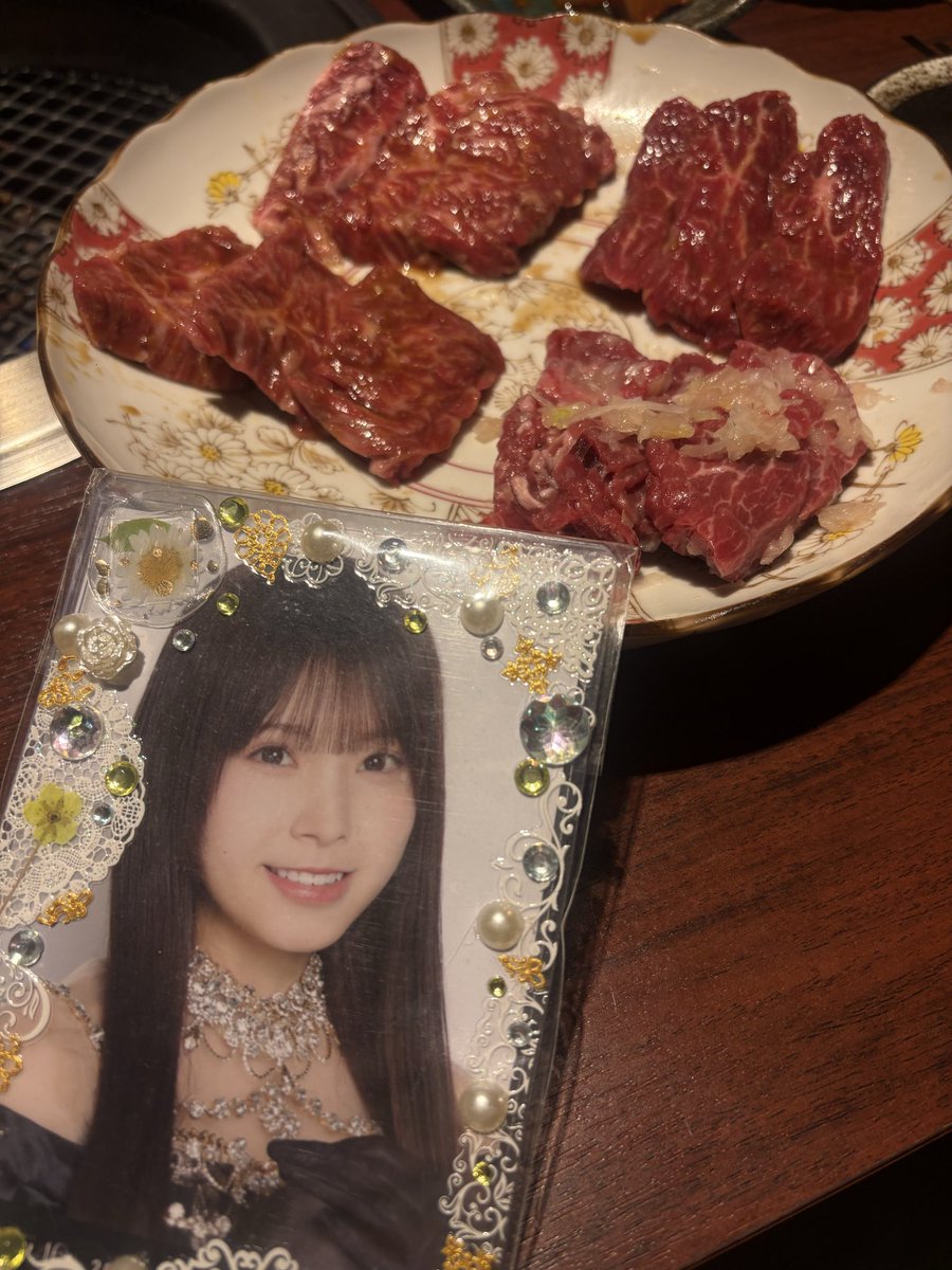 Mariarevival4's tweet photo. 娘さん可愛いですねって
どー考えても…笑笑
それネタですよね笑笑

#良いお肉は塩わさびで https://t.co/Twda4KNjgC