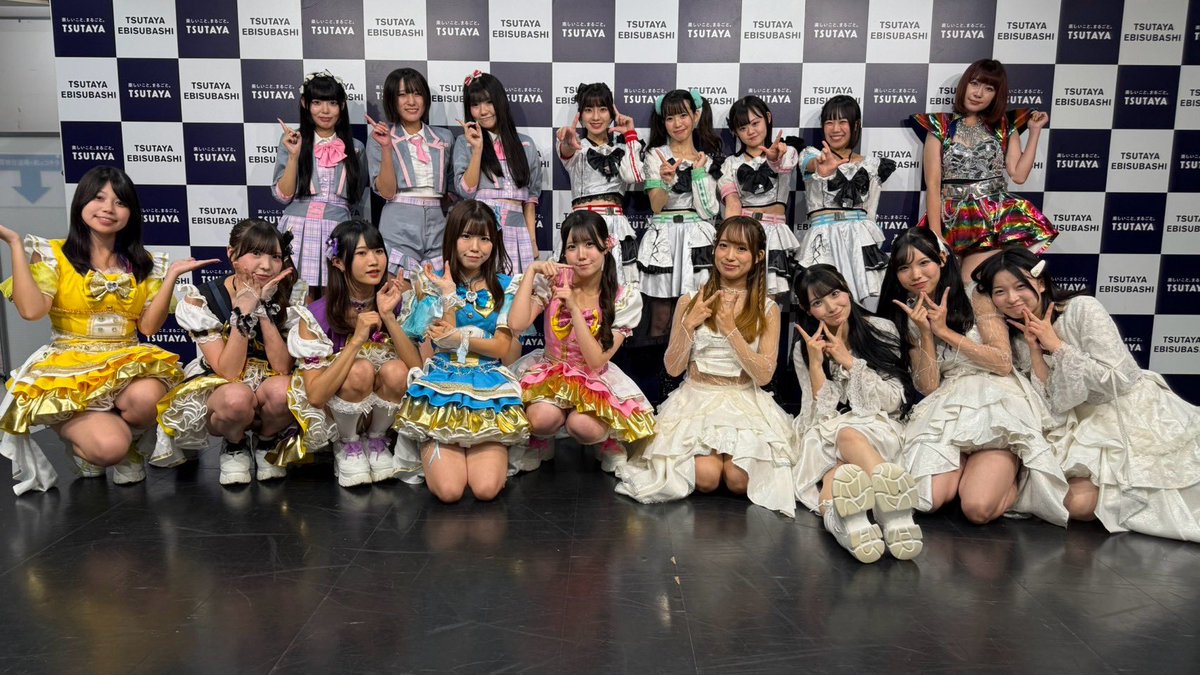 EBISUBASHIIDOL's tweet photo. 【御礼🎀】
「EBISUBASHI IDOL LIVE VOL.4」大盛況にて終了いたしました！✨

全6組の熱いパフォーマンスと、会場の皆様の声援のお陰で、道頓堀が最高に熱くなった一夜になりました🔥

出演者の皆様、素敵なライブをありがとうございました💐

お客様、お越しいただきありがとうございました。ライブは楽しんでいただけましたでしょうか？

これからも「EBISUBASHI IDOL LIVE」をよろしくお願いいたします✨

次回のライブも決まっております🎫また、ご案内させていただきます！

#EBISUBASHIIDOLLIVE #道頓堀 #大阪アイドル
#WT_Egret #シンセカイヒーロー #andYouth
#神井花音 #異次元ポケットドール #LINKSTART
#TSUTAYAEBISUBASHI 

※異次元ポケットドールさんは、時間の都合上集合写真は不参加になります📝