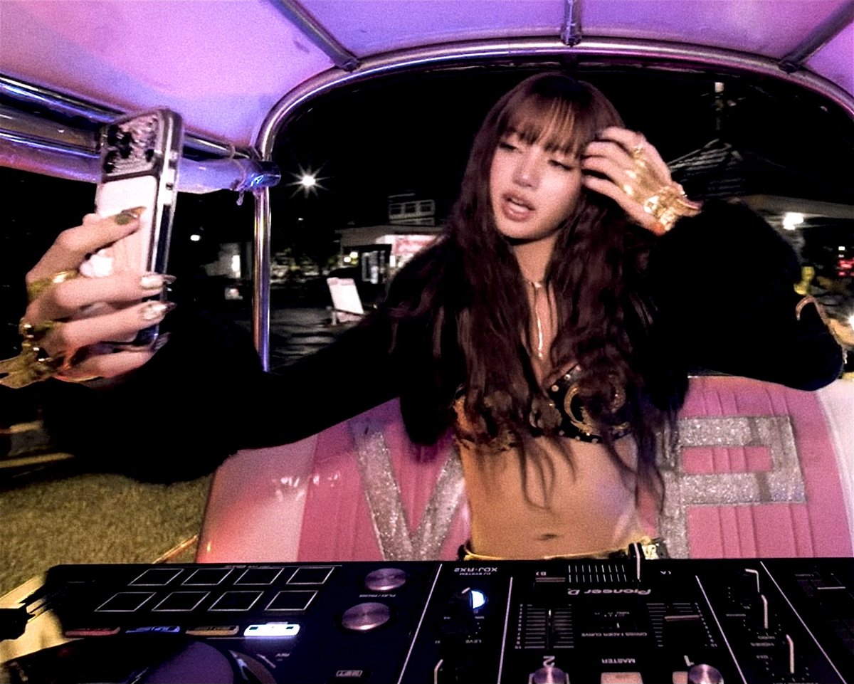 archivebratz's tweet photo. crazyyyy https://t.co/fapR2CUTDj