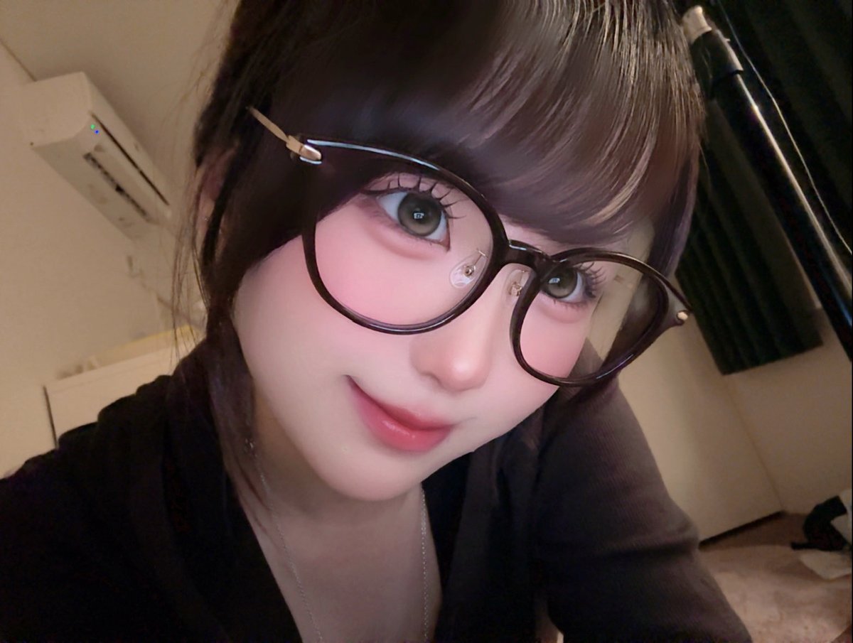 o_zonomiyu's tweet photo. メガネの奥のハート,,,♡_♡,,, https://t.co/pTErShdn1x