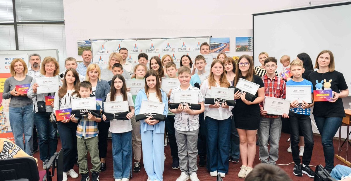 Lviv_Start_IT's tweet photo. НАБІР «ОСІНЬ-2026» В АКАДЕМІЇ СТАРТ_ІТ: НАВЧАЄМО ТАК, ЩОБ ШТУЧНИЙ ІНТЕЛЕКТ СТАВ ДРУГОМ ДИТИНИ, А НЕ КОНКУРЕНТОМ
https://t.co/WwXVrDRNgu https://t.co/gIIEx30bJt
