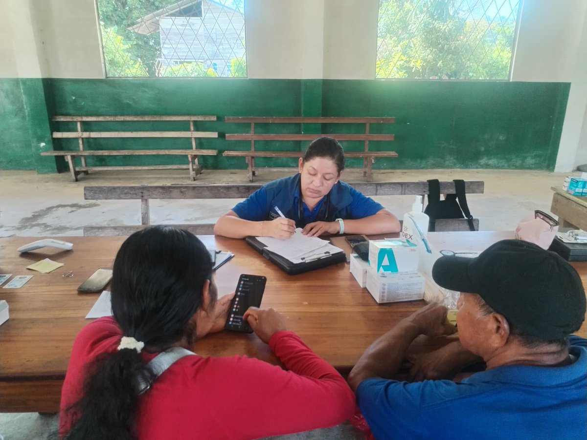 IESSNapo's tweet photo. 🩺 @IESS_Napo desplegó una brigada médica en la Organización Campo Cocha para atender a sus afiliados.

🩺 Tamizajes de dengue y VIH.
📣 Charlas sobre prevención del dengue y fiebre amarilla.
🫀 Actividades por el Día Mundial del Corazón.
📋 Actualización de encuestas. https://t.co/zXKwcAJp5E