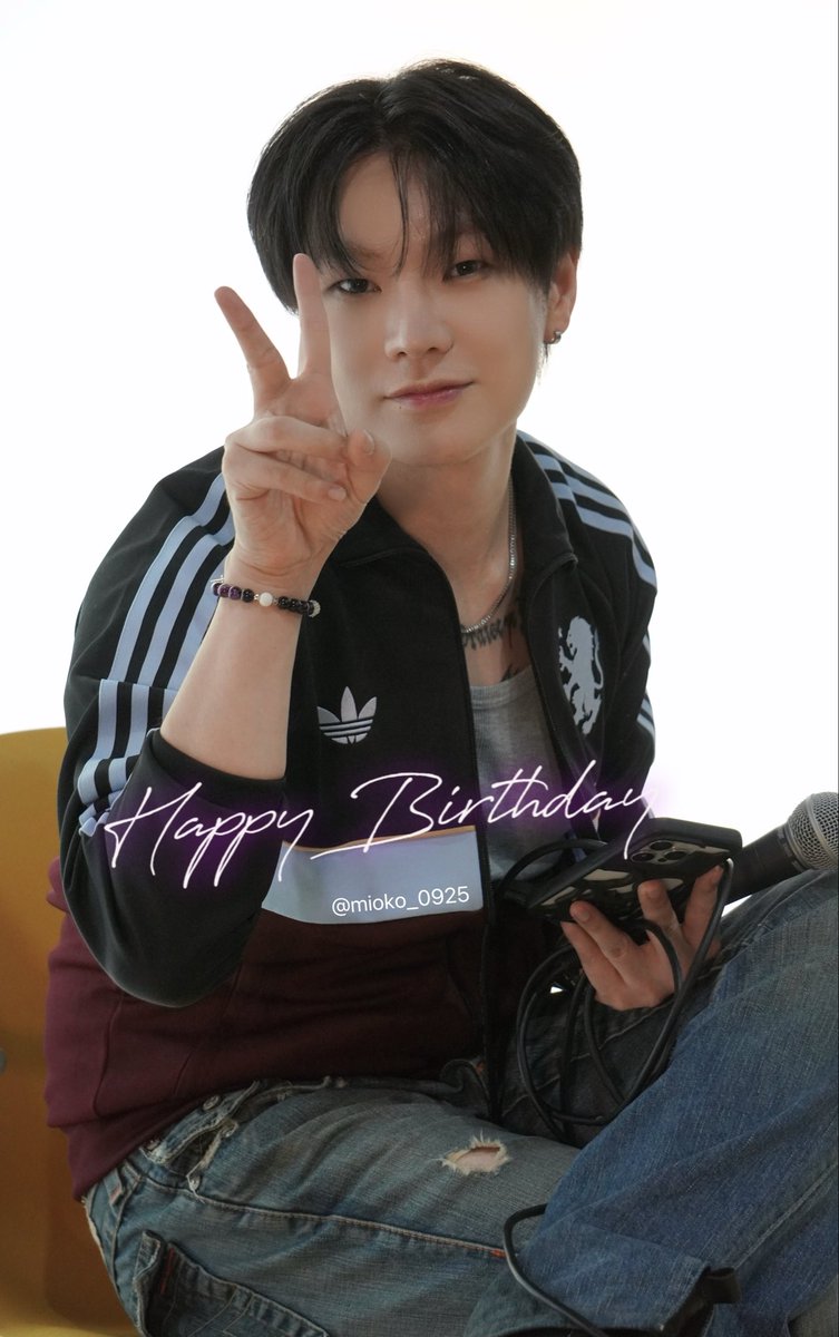 mioko_0925's tweet photo. HAPPY HANSE DAY
30th BIRTHDAY EVENT
📍DHS Record Shop 💿

우리 한세, 진심으로 생일 축하해용〜🎉🎈

#HAPPY_HANSE_DAY
#도한세 #ドハンセ #ハンセ #HANSE
#KPOP #LIVE https://t.co/1KucT0P2ZE