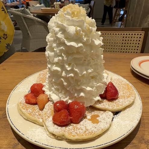 oic_happy's tweet photo. 生クリームタワー！🤤 https://t.co/CMaiJJ3Kwz
