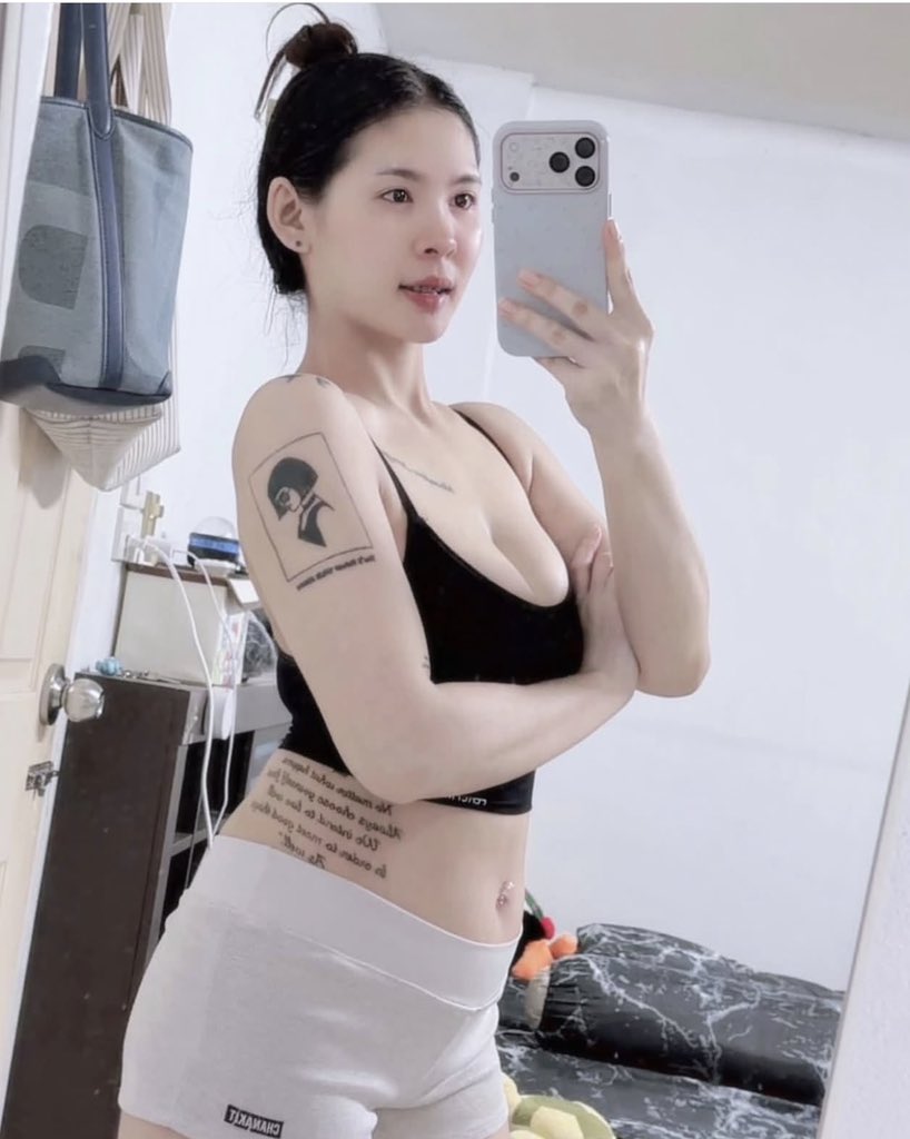 MaryaVillet3d's tweet photo. 💄”ตอนแรกก็ไม่เชื่อ จนกระทั่งลองใช้เอง... ไอเทมลับที่บิวตี้บล็อกเกอร์เกาหลีโหวตให้เป็นอันดับ 1!“ 🦋 ครีมกันแดดเนื้อซูเฟล่ บางเบา คุมมันนาน 🌤️
🆔 qqqbb99
#รับงานเชียงใหม่ #สันติธรรม
#สารภี แม่โจ้ หางดง ดอยสะเก็ด สันทราย https://t.co/5NrYpeT8b1