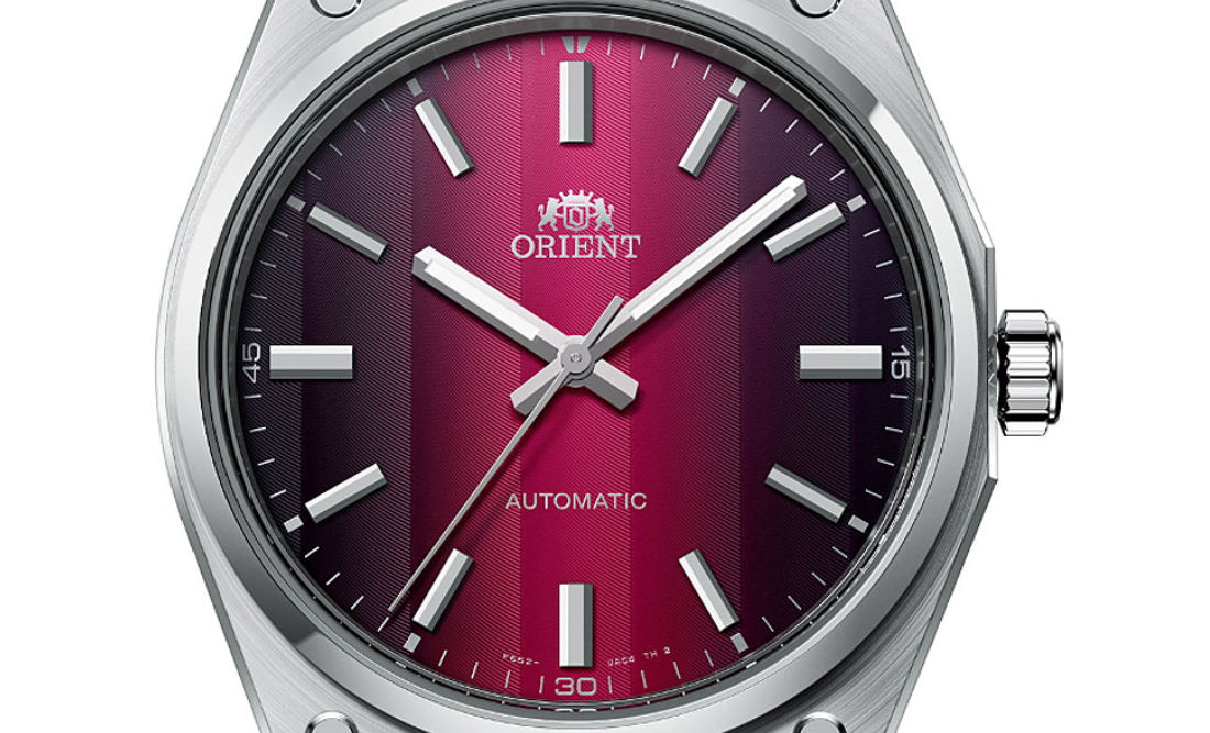 MrStateless's tweet photo. Inspired by its 1970s & ’80s SK watches, the Orient Flusso combines a 39mm case, integrated bracelet, sapphire crystal, 100m water resistance and a new in-house automatic movement.
Read the full article at https://t.co/YUNGFRogKN
#OrientFlusso #OrientWatches #MRSTATELESS https://t.co/KTejBnmcoO