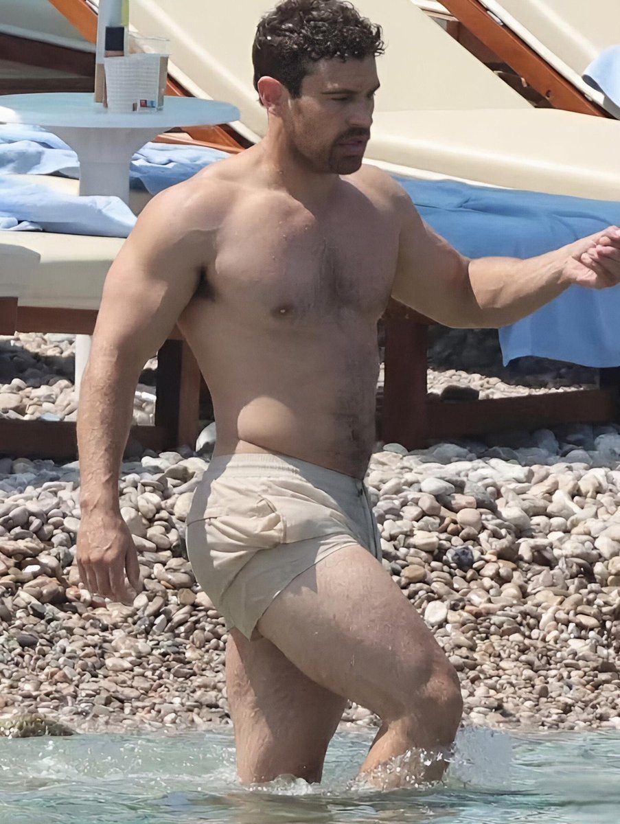 hxngdad's tweet photo. alpha’s day out. https://t.co/HSj4xqIBJ7