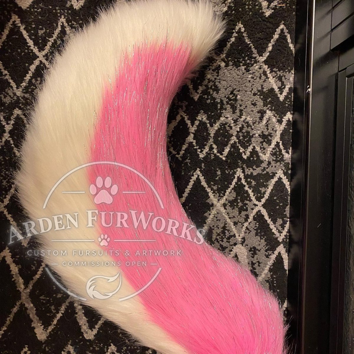 ArdenFurWorks's tweet photo. Handcrafted with attention to detail to bring this adorable character to life
.
.
.
#Fursuit #FursuitPartial #FursuitCommission #FursuitMaker #FurryArt #FurryFandom #FurryCommunity #FursuitPhotography #CustomFursuit #FursuitHead #FursuitTail https://t.co/knd4Sz0DY7